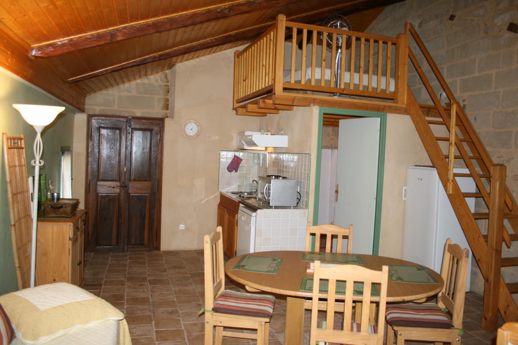 Bastide De La Treille Villa Montaren-et-Saint-Mediers Room photo